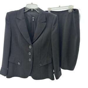 Basler Selection Black and White Dot Blazer and Skirt Set